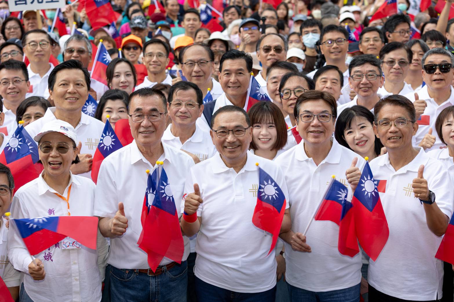 市長與市民共同歡慶中華民國生日。